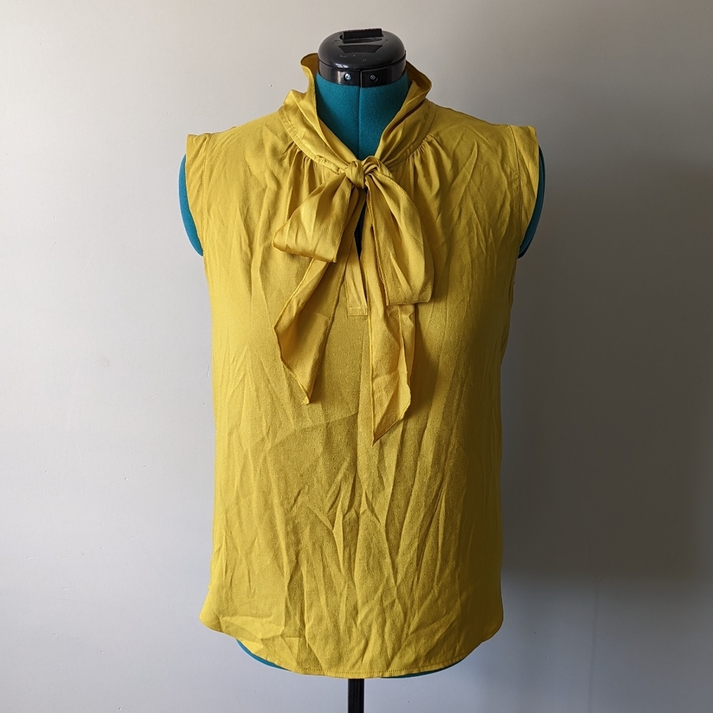 Ann Taylor LOFT Bow Front Sleeveless Blouse